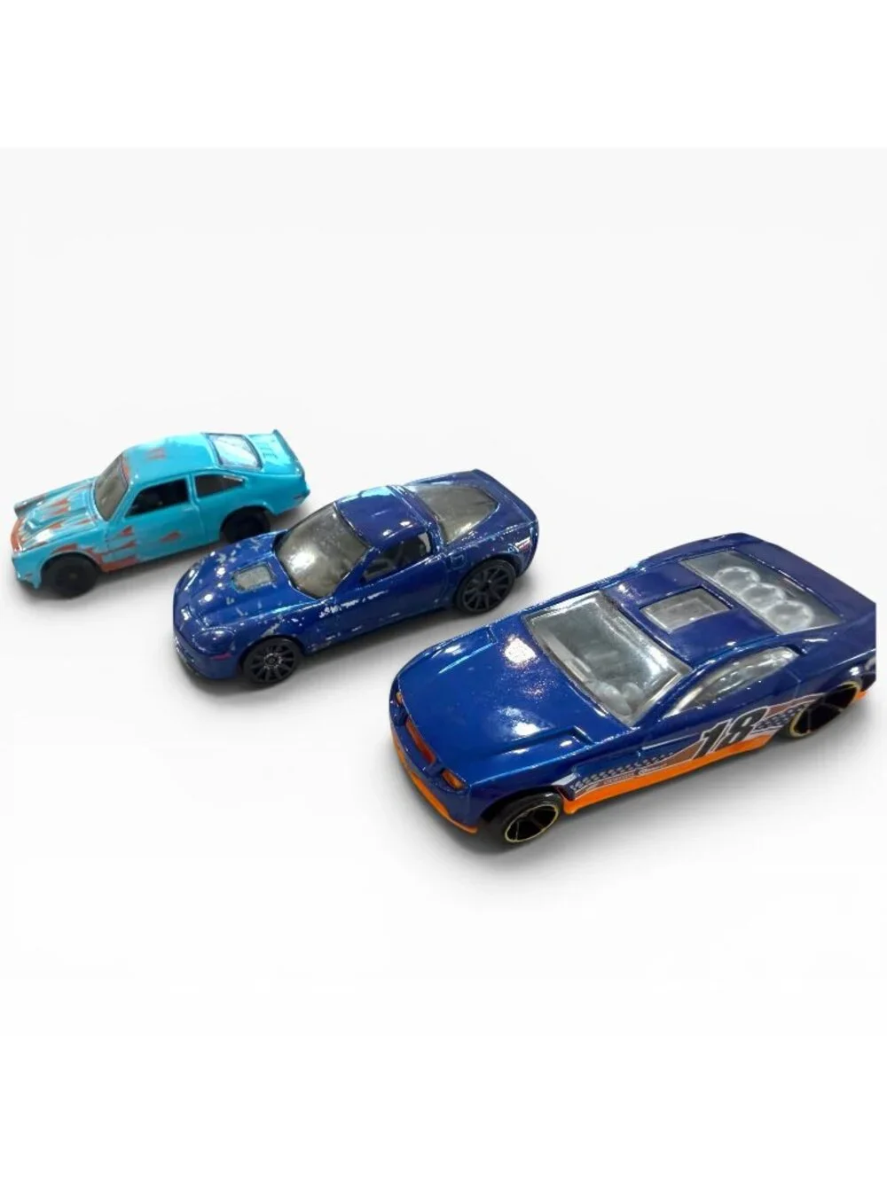 Hot Wheels Lot of 8 – Ford Mustang, Custom ’64 Galaxie, Corvette, Sports Cars
